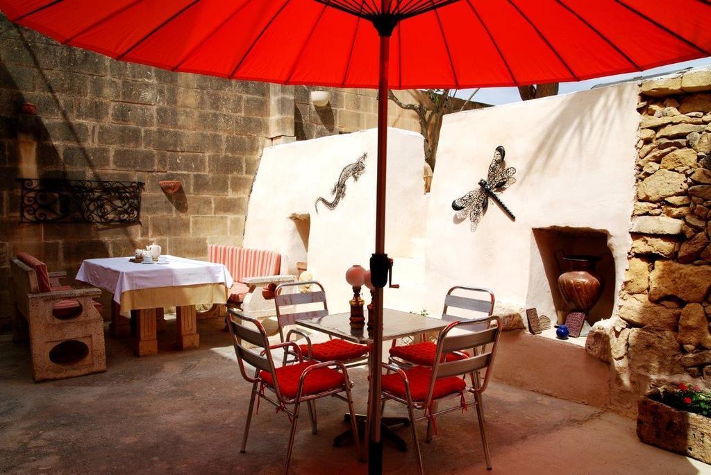 Anna Karistu Accommodation Kerċem Extérieur photo