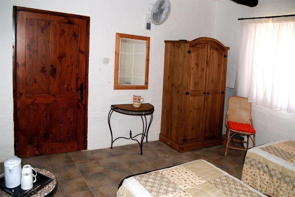 Anna Karistu Accommodation Kerċem Extérieur photo